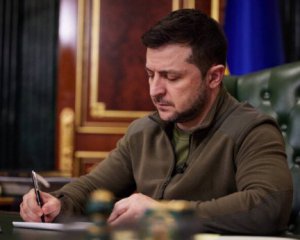 Зеленский наградил более полутысячи украинских защитников