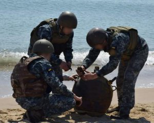 &quot;Постоянно подстерегают&quot;: посчитали корабельную группировку РФ в Черном море