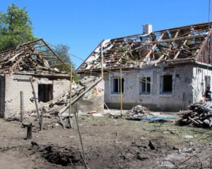 Обстрел Днепропетровщины: оккупанты повредили сельсовет и лицей