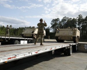 Росія вдосконалює оборонні позиції на кордоні з Україною - Генштаб