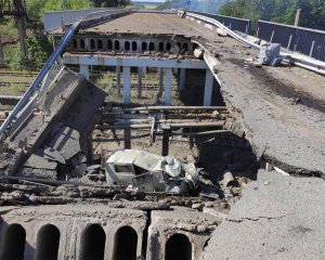 Россияне из авиации уничтожают мосты под Лисичанском – Гайдай