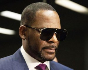 Певца R. Kelly на 30 лет отправили в тюрьму