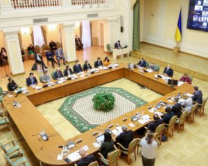 Зеленський представить в Лугано проєкт відбудови України