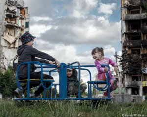 Российская армия покалечила еще двух украинских детей