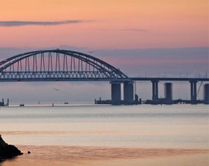 Нардеп Костенко пояснив, чому Кримський міст досі не зруйнований