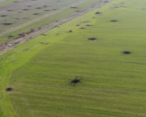 Окупанти випалюють пшеничні поля фосфорними бомбами