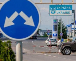 Намагалися відкосити та втекти з України: поліція назвала кількість відкритих справ
