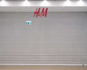 H&amp;M полностью выходит с российского рынка