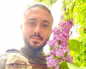 Лідер "Антитіл" вразив мережу відео, як рятує поранених бійців (18+)