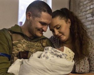 Нельзя сдержать слез: как родные встречают украинских героев с войны