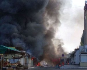 Велика пожежа в Донецьку: росЗМІ заявили про удар ЗСУ