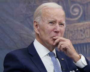 Байден знову отримав позитивний тест на Covid-19