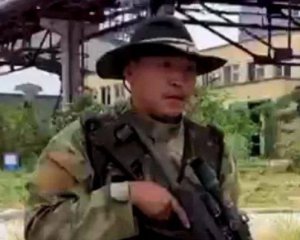 "Потерял сознание": пленный оккупант не смог досмотреть видео издевательств над военным ВСУ