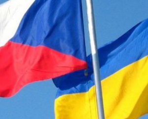 В Чехії закривають центр допомоги українським переселенцям