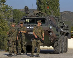 В Генштабі Сербської армії йдуть переговори з командуванням сил НАТО в Косово – ЗМІ