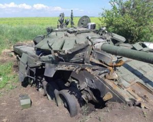 Россияне проваливают штурм на востоке, бросают в ход танки и авиацию