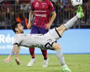 Есть еще порох: Месси забил ударом через себя в чемпионате Франции