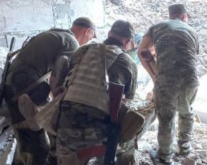 Штаб "вагнеровцев" уничтожен, отразили восемь вражеских атак – Гайдай о ситуации на Луганщине