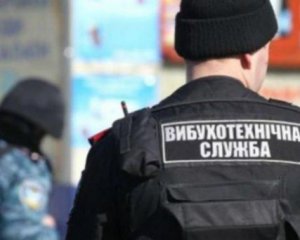 СБУ "запакувала" хакерів, які тероризували Україну повідомленнями про "мінування"