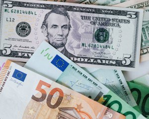Міністерство економіки виступило проти податку на купівлю валюти