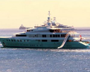 Арестованную яхту российского миллиардера продадут на аукционе: куда пойдут деньги