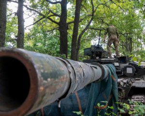 ЗСУ відбивають наступ на Донбасі, але у окупантів є частковий успіх