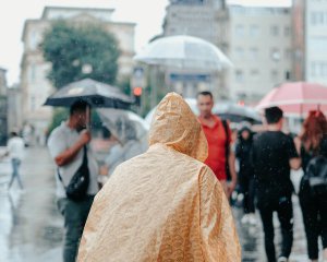 Спека і зливи з градом: оновили прогноз на завтра