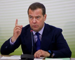 Медведєв назвав умови, за яких Росія застосує ядерну зброю