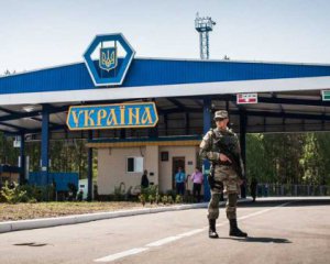 Уряд ухвалив рішення щодо виїзду чоловіків за кордон – про кого йдеться