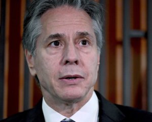 Держсекретар США у Києві оголосив про $2 млрд допомоги