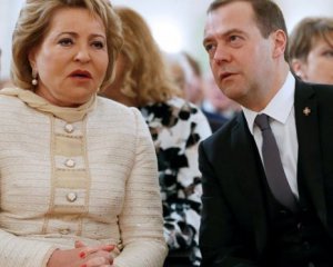 Зеленский ударил санкциями по Медведеву, Матвиенко и переговорщику Слуцкому
