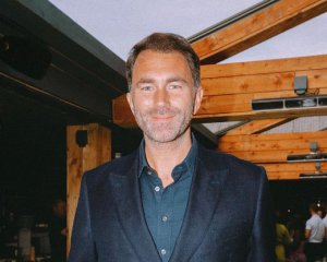 Промоутер Джошуа впевнений, що Усик не програє Вайлдеру жодного раунду