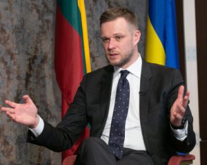 Слова не зупинять геноцид, Україні треба більше озброєння – МЗС Литви