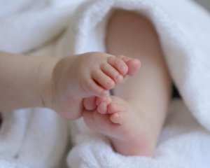 Регистрация ребенка, родившегося за границей – Минюст разъяснил