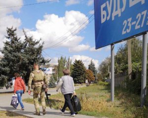 &quot;Референдум&quot; у Мелітополі: окупанти з автоматами вриваються у квартири