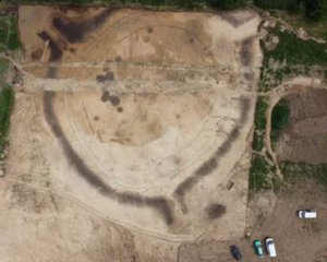 Археологи розкопали круглу будівлю