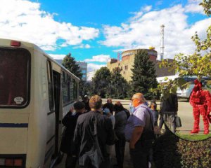 &quot;Референдум&quot; в Запорожской области: возле ЗАЭС ряженые россияне устроили спектакль