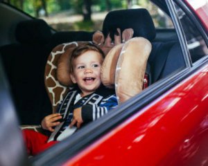 Безпека дітей у автомобілі: головні правила та поради батькам