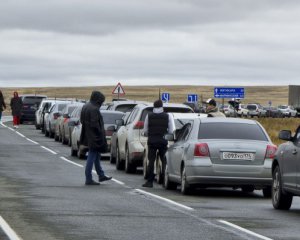 Мобілізація триває: скільки росіян втекли з країни за тиждень