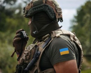 У парламенті запропонували надати військовим право виїжджати за кордон