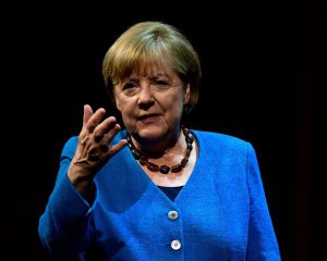Меркель призвала не игнорировать угрозы Путина