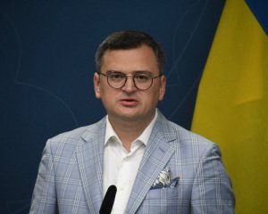 Кулеба обговорив з главою МЗС Туреччини відповідь на удари РФ