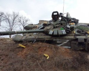 У Криму росіяни ремонтували танк і вистрілили з нього у приватний будинок. Відео