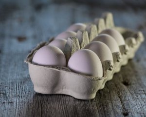 Коли впадуть ціни на яйця у магазинах: українцям пояснили