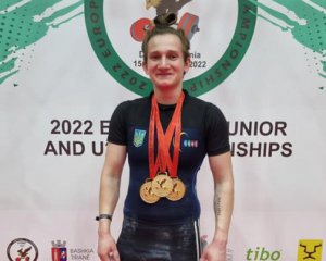 Украинская тяжелоатлетка Конотоп выиграла чемпионат Европы с новым рекордом