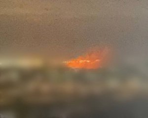 Ракетний удар по Дніпру: горить автозаправка, є загиблі