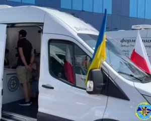 Де українські біженці зможуть оформити паспорти ‒ перелік країн розширюється