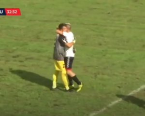 У матчі чемпіонату Італії воротар забив ударом із власної половини поля