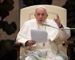 Папа Римський не вважає росіян жорстокими і надихається Достоєвським