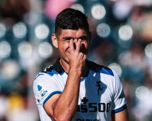 Ассист Малиновского не помог "Аталанте" избежать поражения в матче Серии A